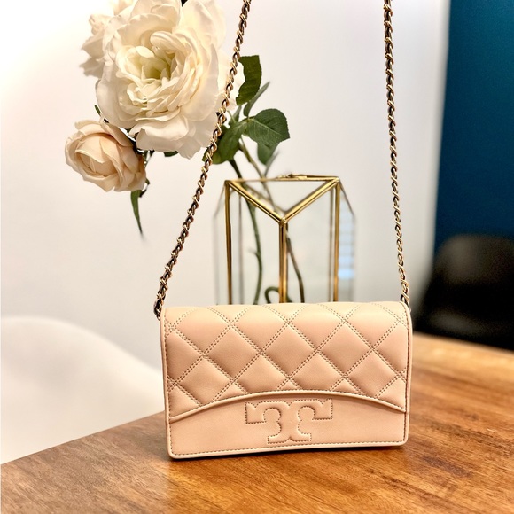 Tory Burch wallet convertible crossbody - Picture 2 of 8